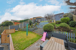 Aviemore Close New Whittington